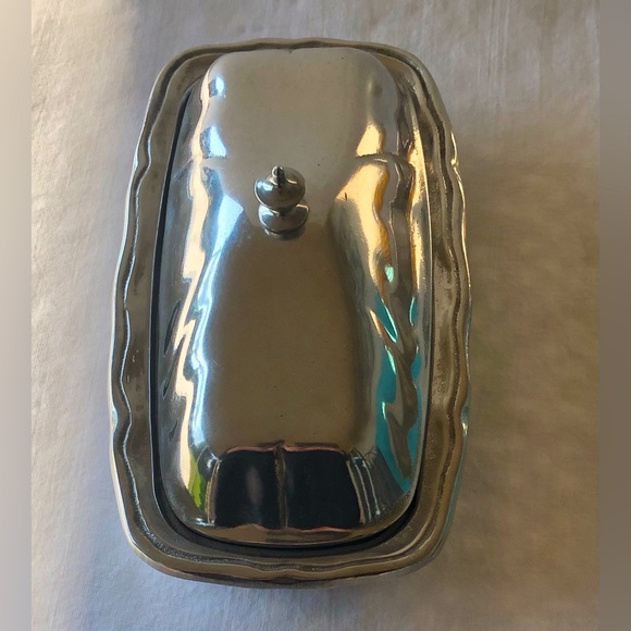 Vintage Wilton Armetale Pewter Queen Anne Butter Dish with Lid and Glass Insert - Picture 2 of 8